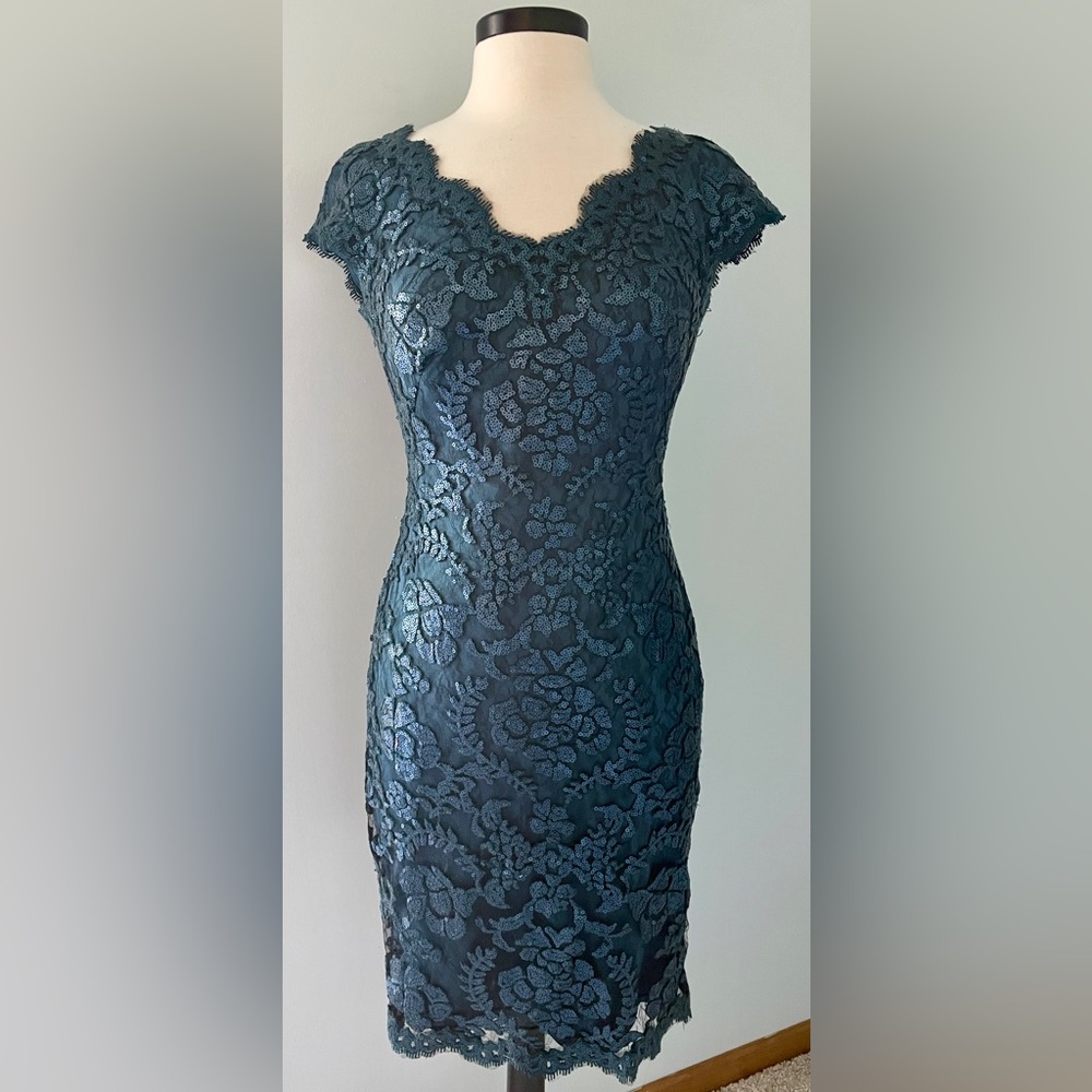 Tadashi Shoji Size 8 Sequin Embroidered Lace Cap Sleeve Dress